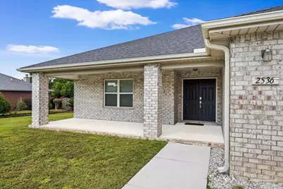 2536 Bluewater Dr, Navarre, FL 32566 - Photo 2