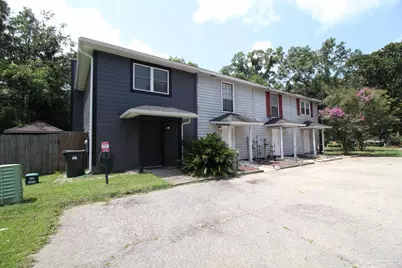 7022 Chapel St #15, Pensacola, FL 32504 - Photo 2