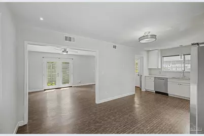 5418 Thornhill Rd, Pensacola, FL 32503 - Photo 10