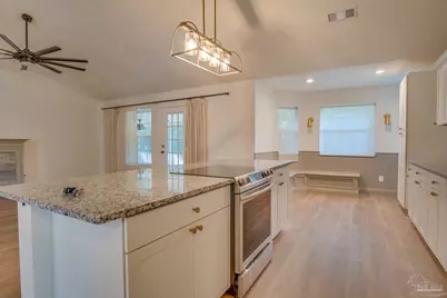 174 Emmons Ln, Pensacola, FL 32506 - Photo 12