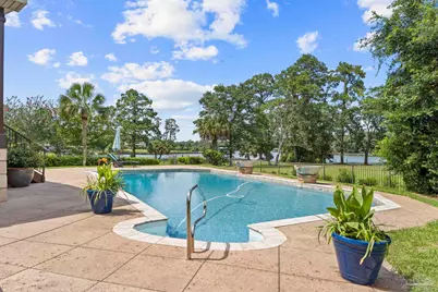 1660 E Texar Dr, Pensacola, FL 32503 - Photo 10