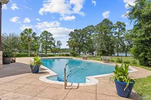 1660 E Texar Dr, Pensacola, FL 32503 - Photo 10