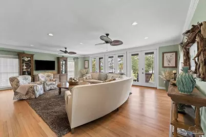 1660 E Texar Dr, Pensacola, FL 32503 - Photo 22