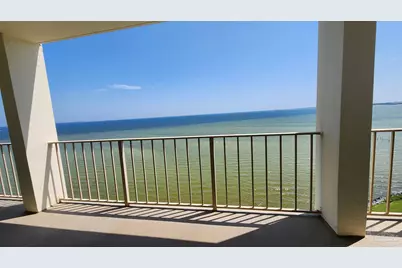 615 Bayshore Dr #902, Pensacola, FL 32507 - Photo 2