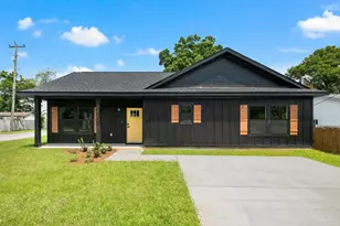2420 W Blount St, Pensacola, FL 32505 - Photo 1