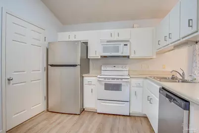 1935 Wyatt St, Pensacola, FL 32514 - Photo 6