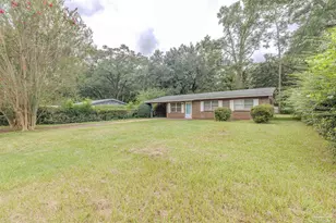 136 Shady Ln, Crestview, FL 32536 - Photo 2