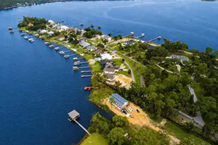 7782 Petersen Point Rd, Milton, FL 32583 - Photo 2