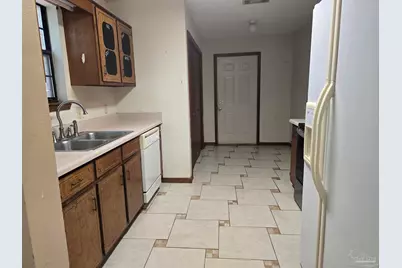 2841 Mandeville Ln, Pensacola, FL 32526 - Photo 6