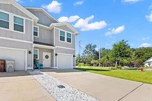 5667 Sandy Walk St, Gulf Breeze, FL 32563 - Photo 4