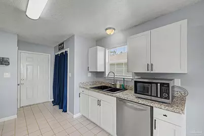 8263 Continental Ct, Pensacola, FL 32506 - Photo 10