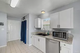 8263 Continental Ct, Pensacola, FL 32506 - Photo 10