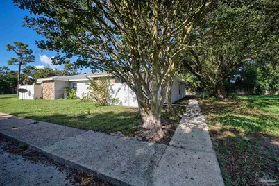 1555 Greenbriar Pkwy #4, Gulf Breeze, FL 32563 - Photo 1