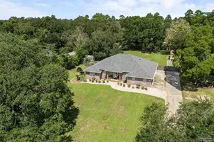 7220 Thor Ln, Pensacola, FL 32526 - Photo 2