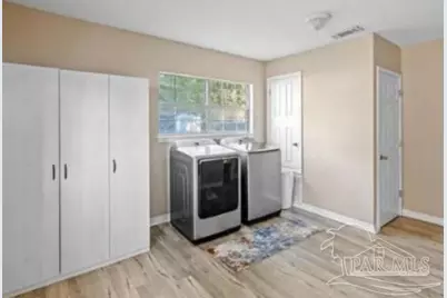 502 S Navy Blvd, Pensacola, FL 32507 - Photo 8