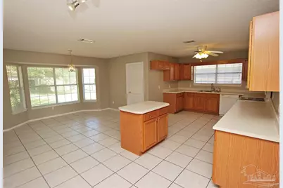 1015 Glades Ln, Pensacola, FL 32507 - Photo 2