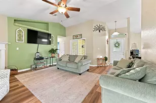 5620 Whispering Woods Dr, Pace, FL 32571 - Photo 4