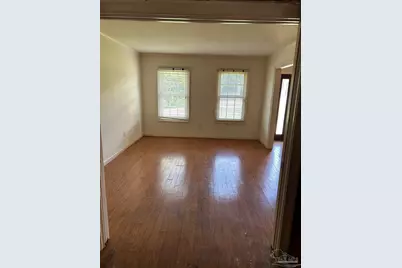 817 Bay Cliffs Rd, Gulf Breeze, FL 32561 - Photo 6