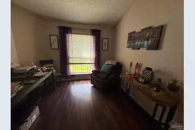 5825 Ashton Woods Cir, Milton, FL 32570 - Photo 6