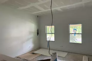 909 N 6th Ave, Pensacola, FL 32501 - Photo 8