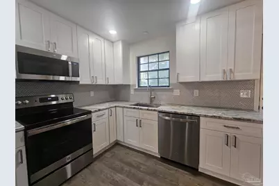 6154 Forest Pines Dr, Pensacola, FL 32526 - Photo 2