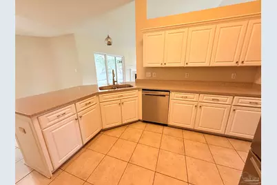 7199 Manatee St, Navarre, FL 32566 - Photo 4