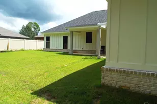 1957 Sunrise Dr, Navarre, FL 32566 - Photo 4