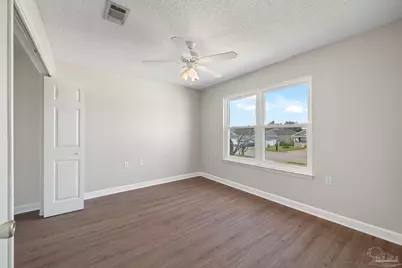 5581 Shadow Shore Pl, Gulf Breeze, FL 32563 - Photo 20
