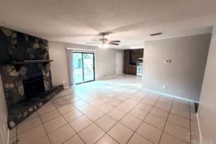 7811 Deborah Dr, Pensacola, FL 32514 - Photo 4