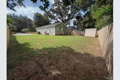 1212 N E St, Pensacola, FL 32501 - Photo 6