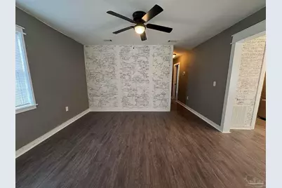 1212 N E St, Pensacola, FL 32501 - Photo 2