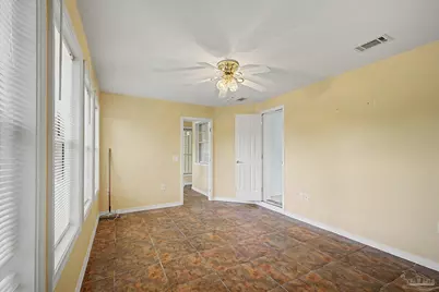 2619 Barefoot Creek Cir, Navarre, FL 32566 - Photo 14