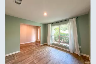 7305 Lakeside Oak Ct, Pensacola, FL 32526 - Photo 8
