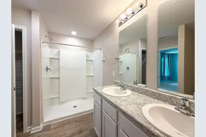7305 Lakeside Oak Ct, Pensacola, FL 32526 - Photo 16