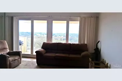 825 Bayshore Dr #703, Pensacola, FL 32507 - Photo 4