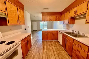 3228 Santa Rosa Dr, Gulf Breeze, FL 32563 - Photo 4
