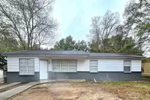 1017 Fremont Ave, Pensacola, FL 32505 - Photo 1