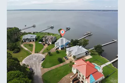 4504 Bayside Dr, Milton, FL 32583 - Photo 2