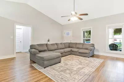 6404 Aspen Ave, Milton, FL 32570 - Photo 10