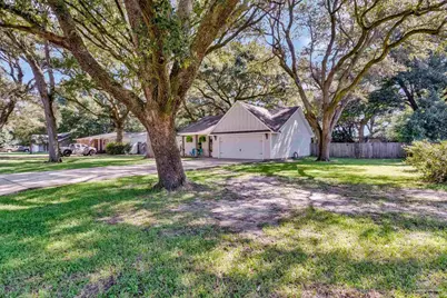 6404 Aspen Ave, Milton, FL 32570 - Photo 4