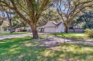 6404 Aspen Ave, Milton, FL 32570 - Photo 4