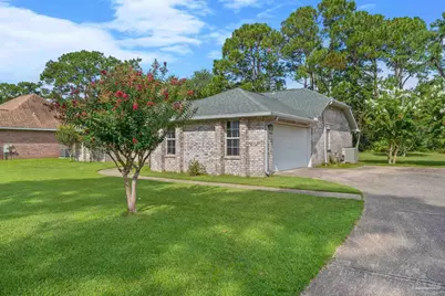 5007 Shoshone Dr, Pensacola, FL 32507 - Photo 4