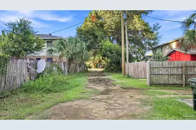 2411 N E St, Pensacola, FL 32507 - Photo 38