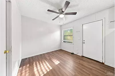 2411 N E St, Pensacola, FL 32507 - Photo 18