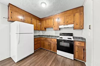 2411 N E St, Pensacola, FL 32507 - Photo 4