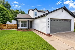 1426 Sterling Point Dr, Gulf Breeze, FL 32563 - Photo 1