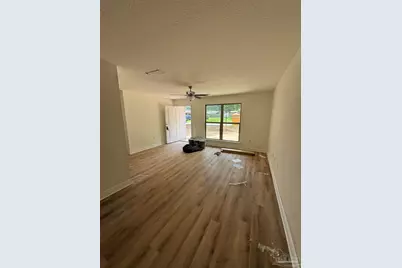 1998 N Roberts Cir, Pensacola, FL 32534 - Photo 4