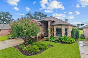 4100 Longwood Cir, Gulf Breeze, FL 32563 - Photo 2