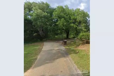 1004 W Hurricane Rd, Bay Minette, AL 36507 - Photo 1