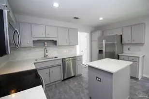 22 Arapaho Dr, Pensacola, FL 32507 - Photo 8
